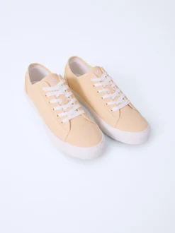 Alari Sneakers