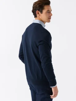 Gerard v-neck