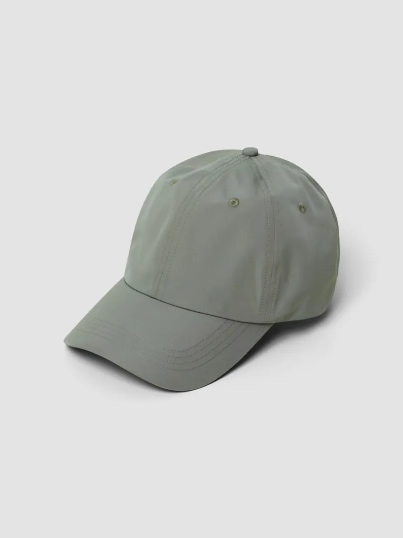 Leandro caps