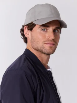 Leandro caps
