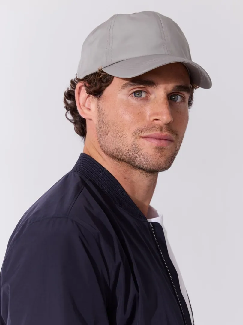 Leandro caps