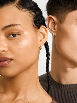 Zion Small Huggie Hoop Earring
